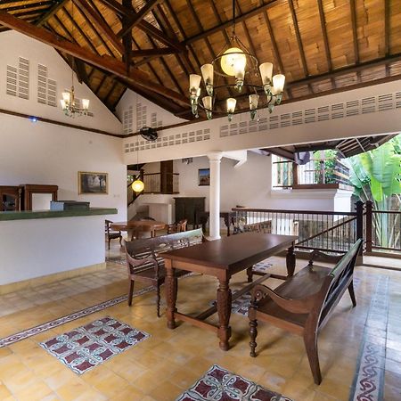 Bali Royal Heritage Villa Семиняк Екстериор снимка