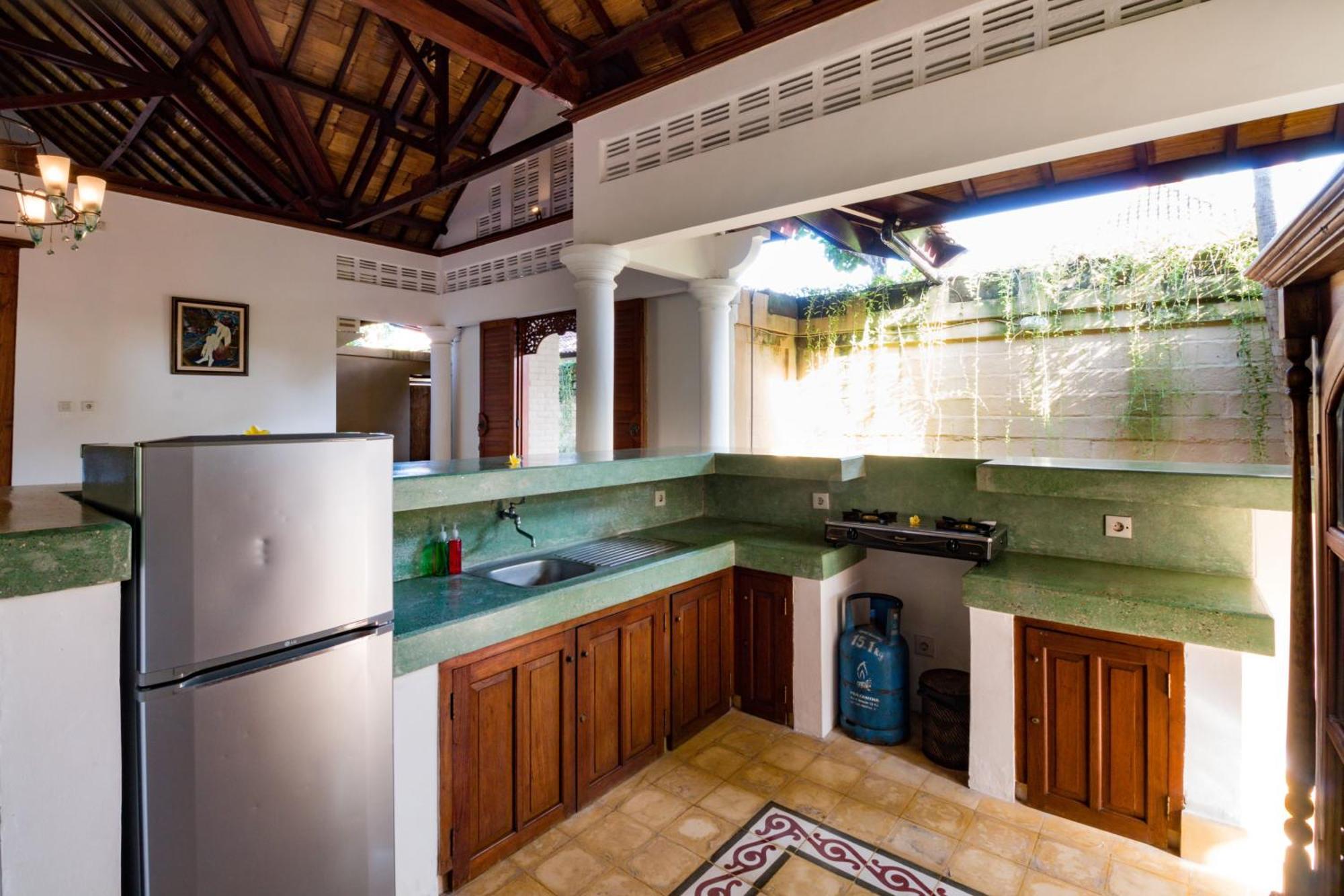 Bali Royal Heritage Villa Семиняк Екстериор снимка