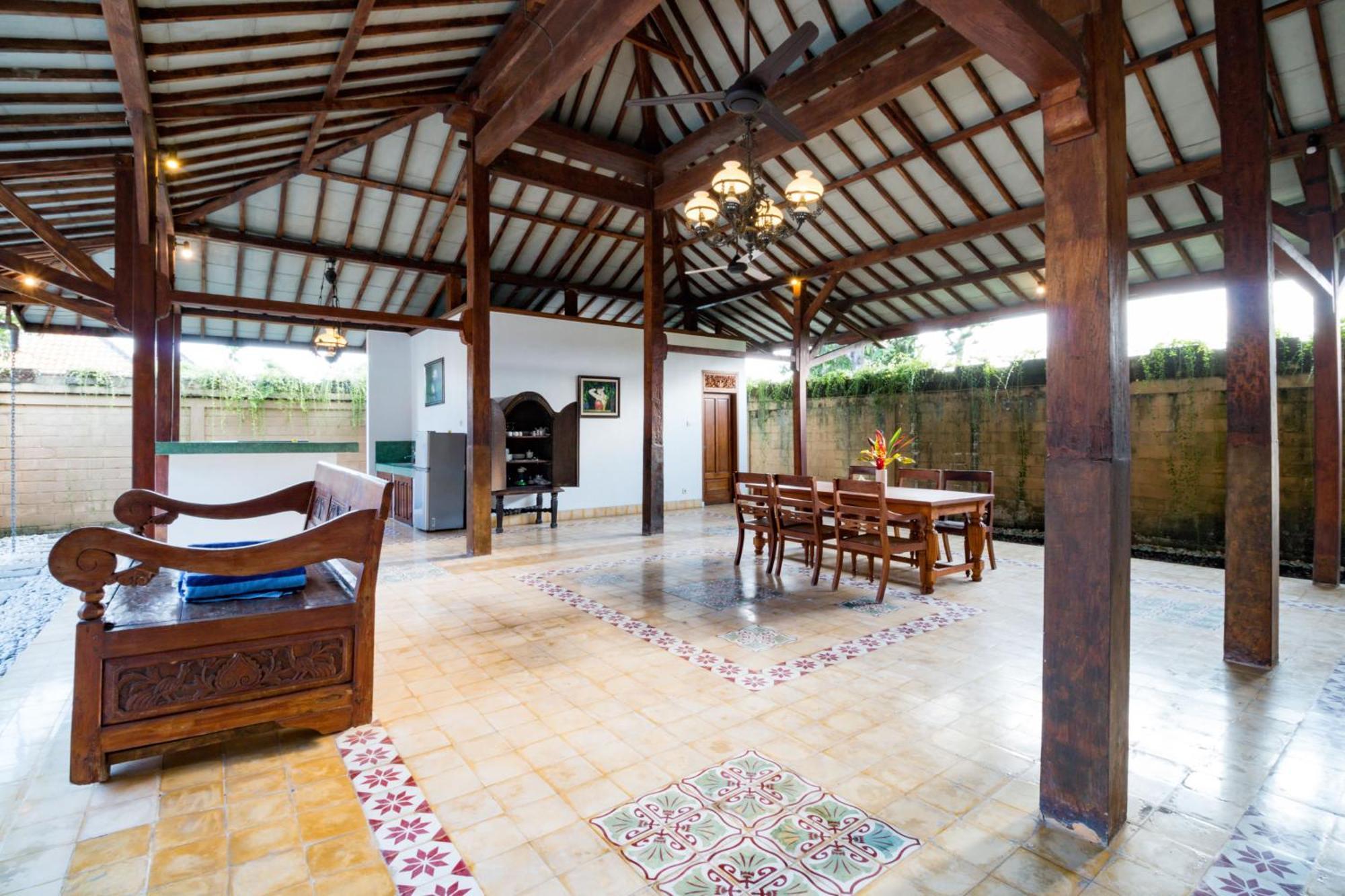 Bali Royal Heritage Villa Семиняк Екстериор снимка
