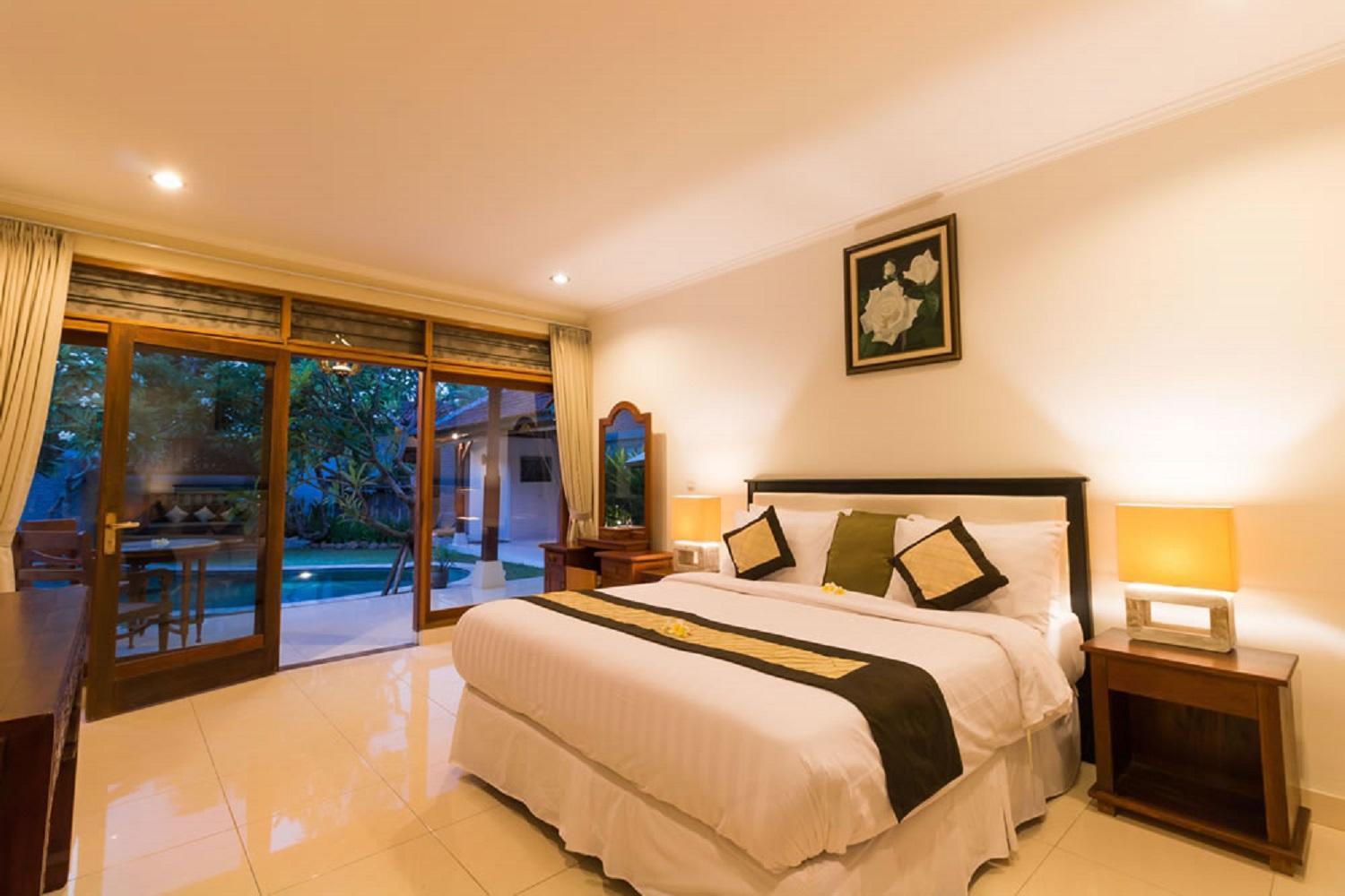 Bali Royal Heritage Villa Семиняк Екстериор снимка