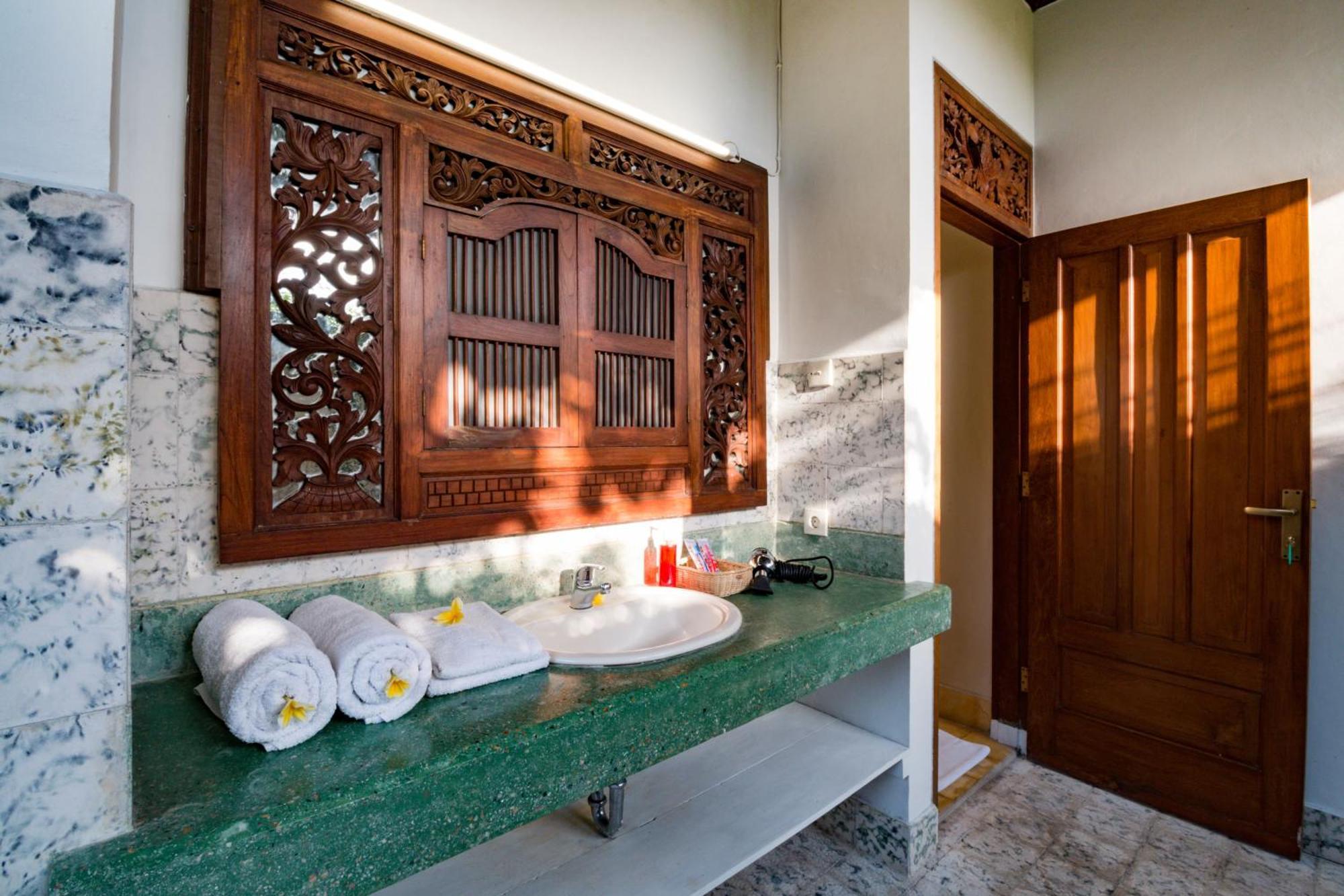 Bali Royal Heritage Villa Семиняк Екстериор снимка