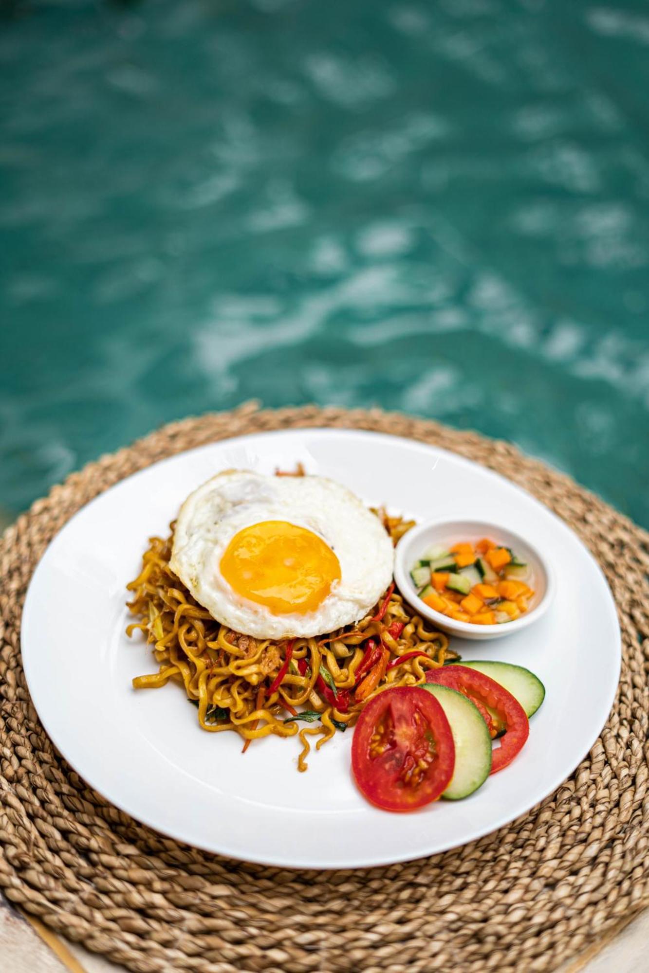 Bali Royal Heritage Villa Семиняк Екстериор снимка