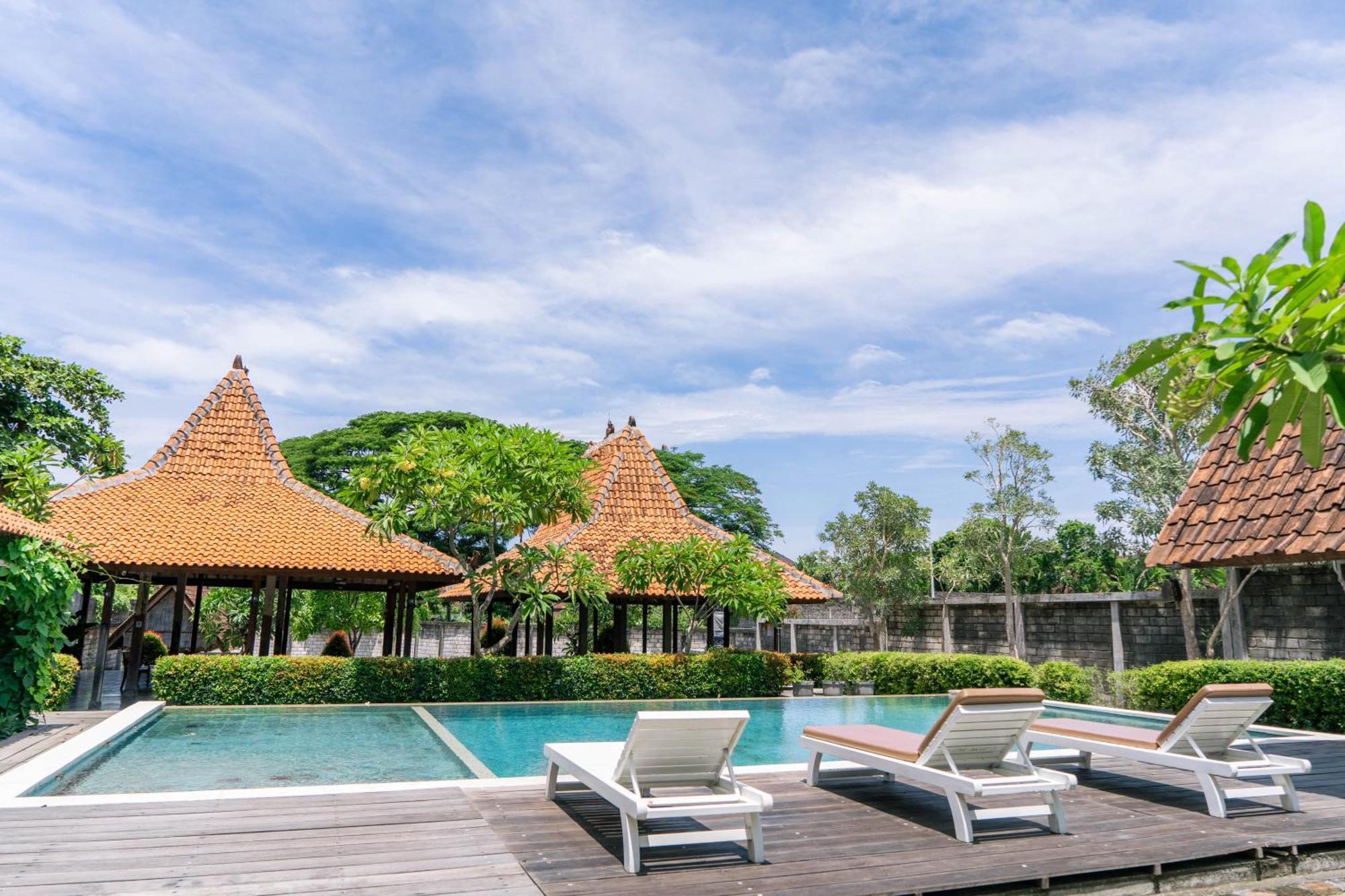 Bali Royal Heritage Villa Семиняк Екстериор снимка